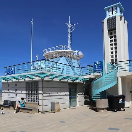 Unique, Colore En Citadelle Dunkirk